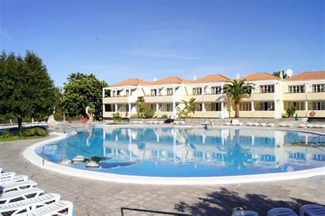 APARTAMENTOS CHECKIN LAURISILVA (Valle Gran Rey, La Gomera) - Hotel ...