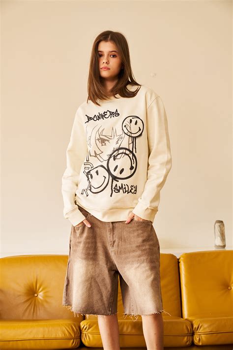 Smiley Women | BonkersCorner