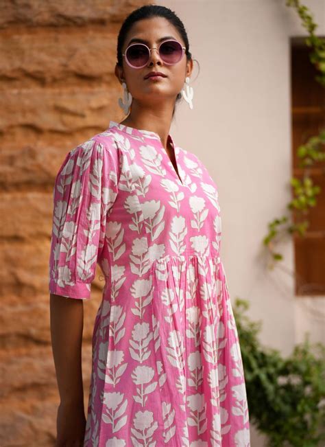 Rosy Haze Summer Midi Dress