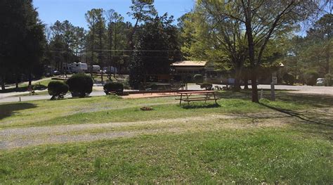 CEDAR BREAK RV PARK & CAMPGROUND (Calhoun) - Campground Reviews ...