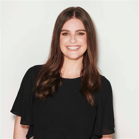 What is the best manicure for healthy nails?