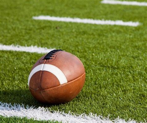 ESPN Roasted for Being Faked Out by 'High School' Football Team ...