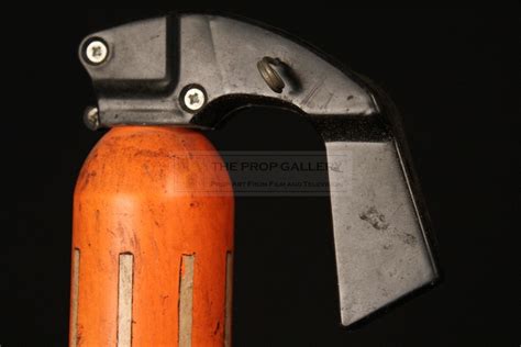 The Prop Gallery | Nostromo fire extinguisher