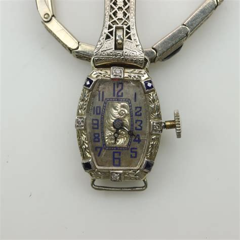 18kt Gold Vintage Watch | Property Room