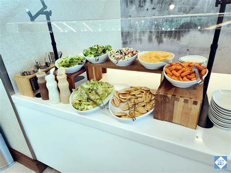 Lounge Review: The Club CLT and Centurion Lounge Charlotte Airport | 2B ...