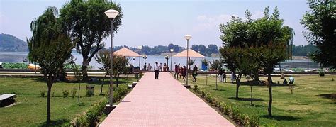 MANASBAL LAKE | Book Hotels in Kashmir & Jammu through JKTDC