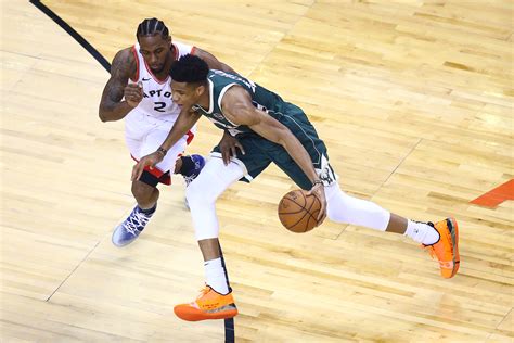 Clippers' Injury Report: Kawhi Leonard & Giannis Antetokounmpo