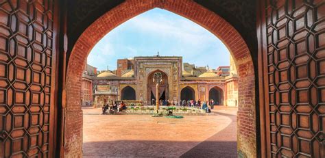 Pakistan Travel Guide | Pakistan Tourism - KAYAK