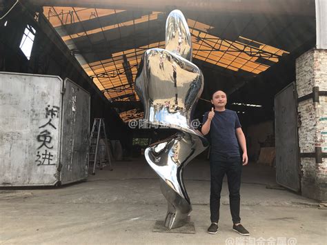 不锈钢雕塑 - 不锈钢雕塑 - 四川龙纹雕塑有限公司