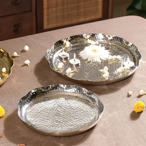 Silver Urli Tray With Flower Shape Set Of 2 Online - Premium Urli ...