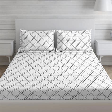 Buy LAYERS Bologna White Geometric Printed Cotton King Bedsheet Set ...