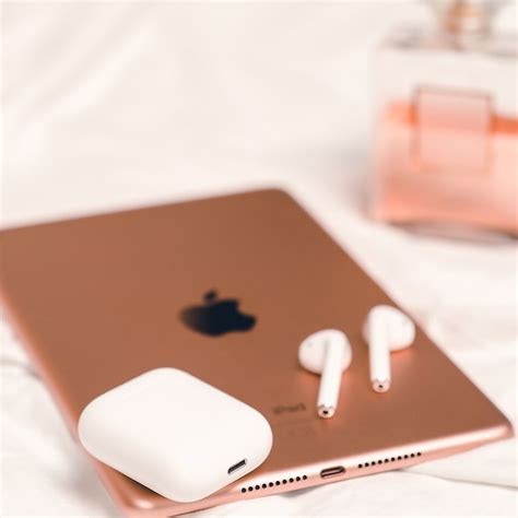 Image result for iOS 9 iPad Pro with Flashlight