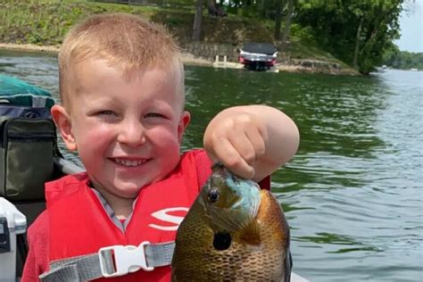 BINNS FAMILY FISHING GUIDE, JO DAVIESS COUNTY (2025) All You Need to ...