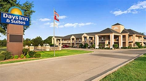 DAYS INN & SUITES BY WYNDHAM STUTTGART - Motel Reviews, Photos, Rate ...