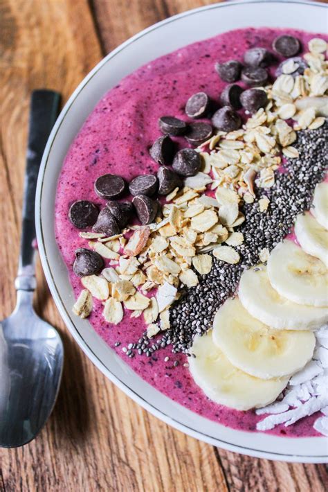 17 Best smoothie bowl recipes that'll keep you full for long - juelzjohn
