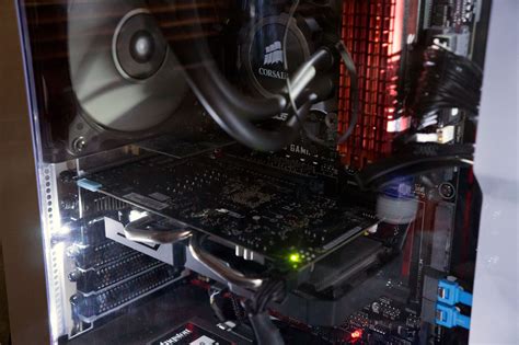 LED around PC 的图像结果