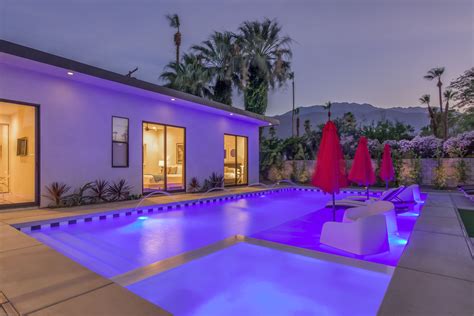 The Ultimate Palm Springs Airbnbs