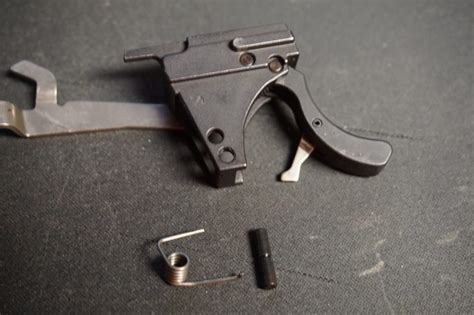 Springfield XD Frame Disassembly 的图像结果