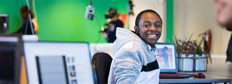 Interactive Multimedia 的图像结果