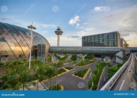 Singapore Changi International Airport Editorial Photography - Image of ...