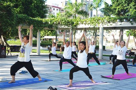 昌吉市嘉顺社区携手专业瑜伽培训学院-婧瑜伽开展了瑜伽培训活动 - 每日头条