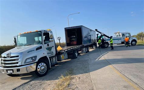Heavy Duty Towing Services in Calumet Park, IL | Calumet Park, IL | CJ Towing & Recovery LLC