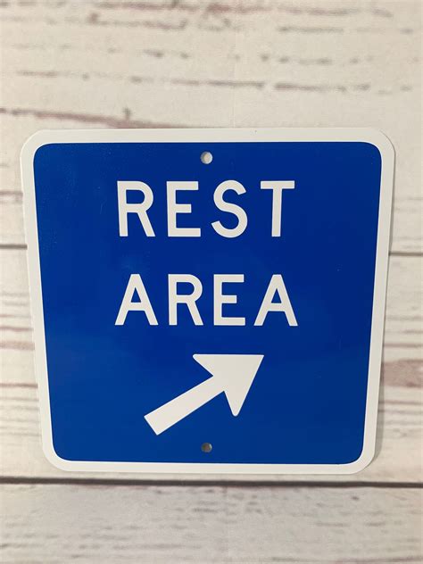 Rest Stop Sign 的图像结果