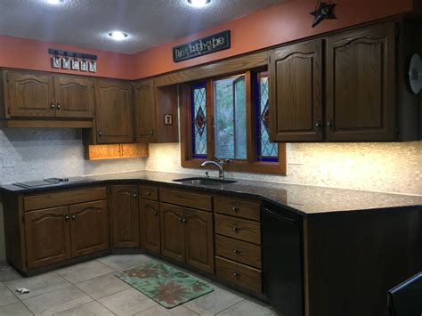 Exciting Kitchen Backsplash Trends to Inspire You: Groutless Subway ...