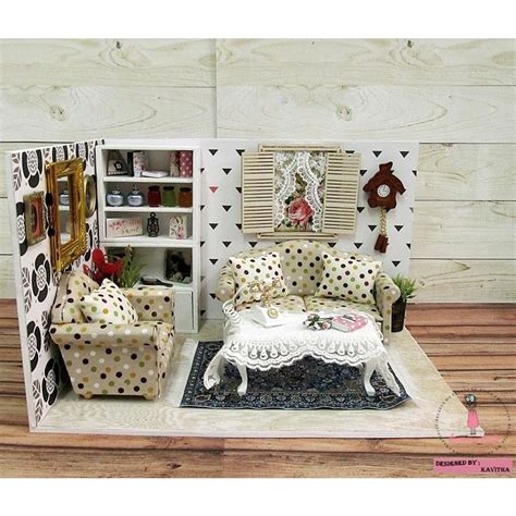 Miniature Center Table – CRAFTERS CORNER