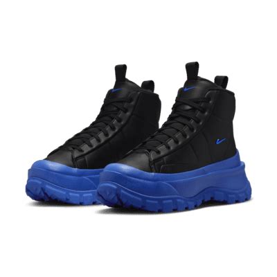 Nike Blazer Roam Mid Women's Winterized Shoes. Nike IN