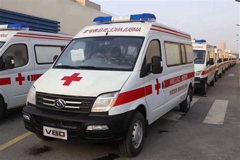 中国红十字会总会向武汉捐赠55辆负压救护车 - 中国日报网