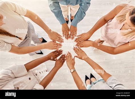 All Hands in Teamwork 的图像结果