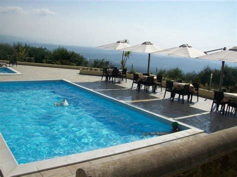 AGRITURISMO SANT'ELIA (Capistrano) - Farmhouse Reviews & Photos ...