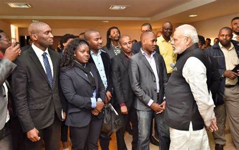 PM visits National Assembly of Mozambique, interacts with students at ...
