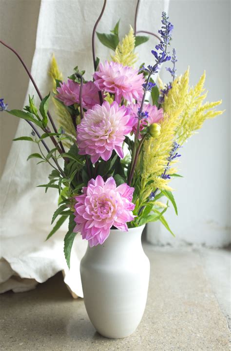 30+ Beautiful Vases For Flowers