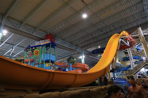 Kalahari Resort shows off new restaurants, water slide - cleveland.com