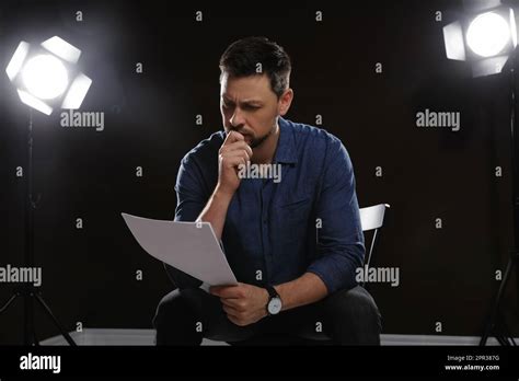 Professional Actor Reading a Script 的图像结果