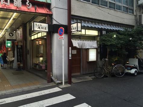 Decent Soba in ambiance designed to drive traffic. Satisfying ...