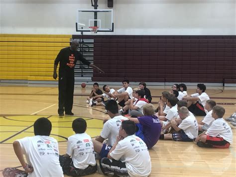 Los Angeles Lakers legend Michael Cooper uses basketball camp in Pablo ...
