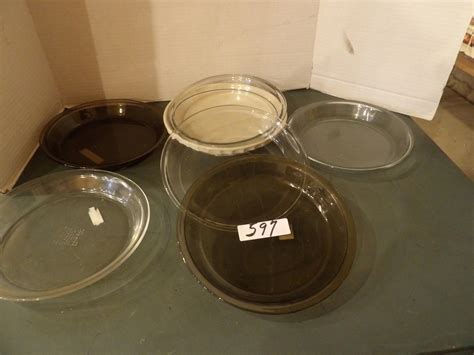 Lot - GLASS PIE PLATES
