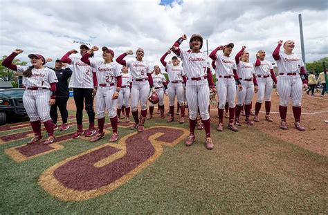 Florida State softball turns to freshmen after losing nine seniors