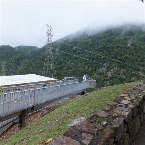Smith Mountain Dam Visitor's Center (Sandy Level) - All You Need to ...