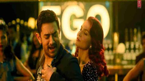 Har Funn Maula OUT: Aamir Khan-Elli AvrRam’s cabaret sets floor on fire ...