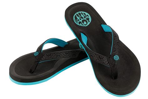 Ice Candy Brand Women's Diva Flipflop Slippers (Black) :: RAJASHOES