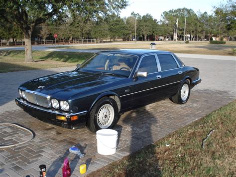Jaguar XJ6 1988: Review, Amazing Pictures and Images – Look at the car