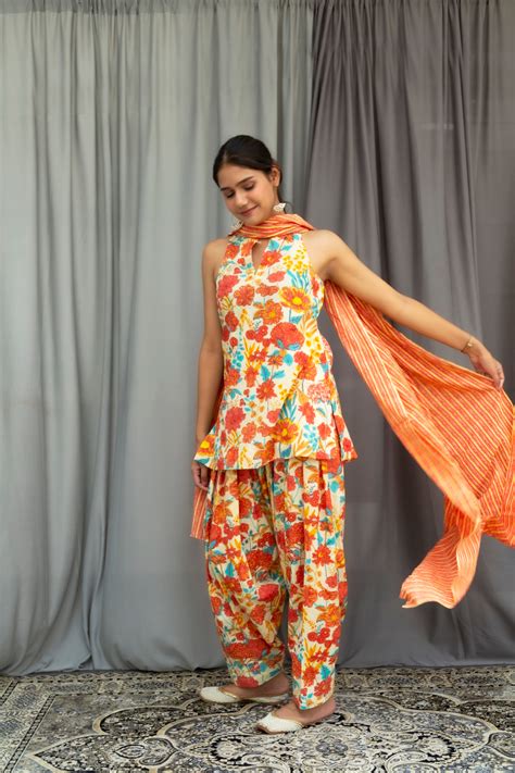 White Floral Kurta Set – Siva