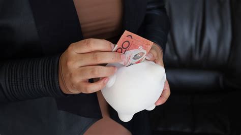 Which low minimum balance term deposits have the highest rates?