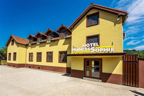 HOTEL PRINCESSOPHIE (Sighisoara) - Hotel Reviews, Photos, Rate ...