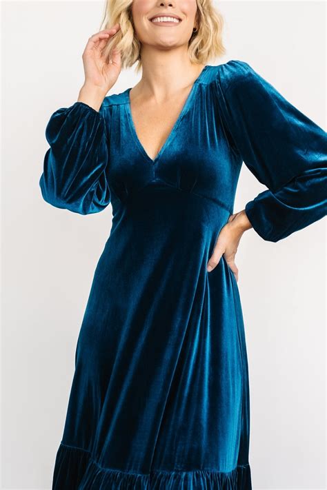 Erika Velvet Maxi Dress – Baltic Born