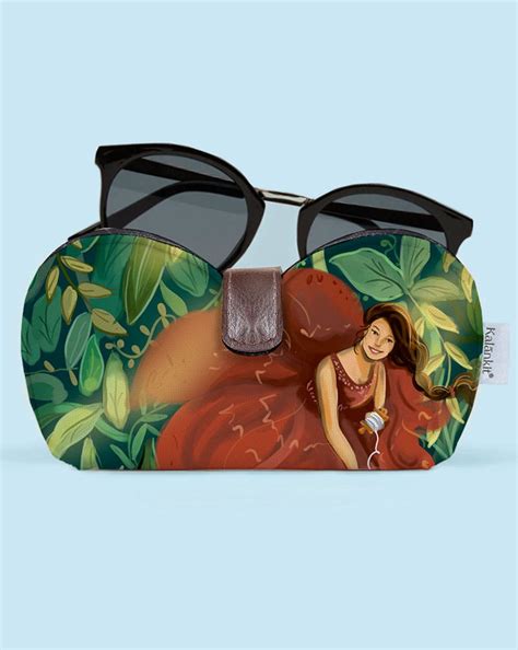 Stylish Sunglass Cover Free as a Kite | Best Price Online – Kalankit
